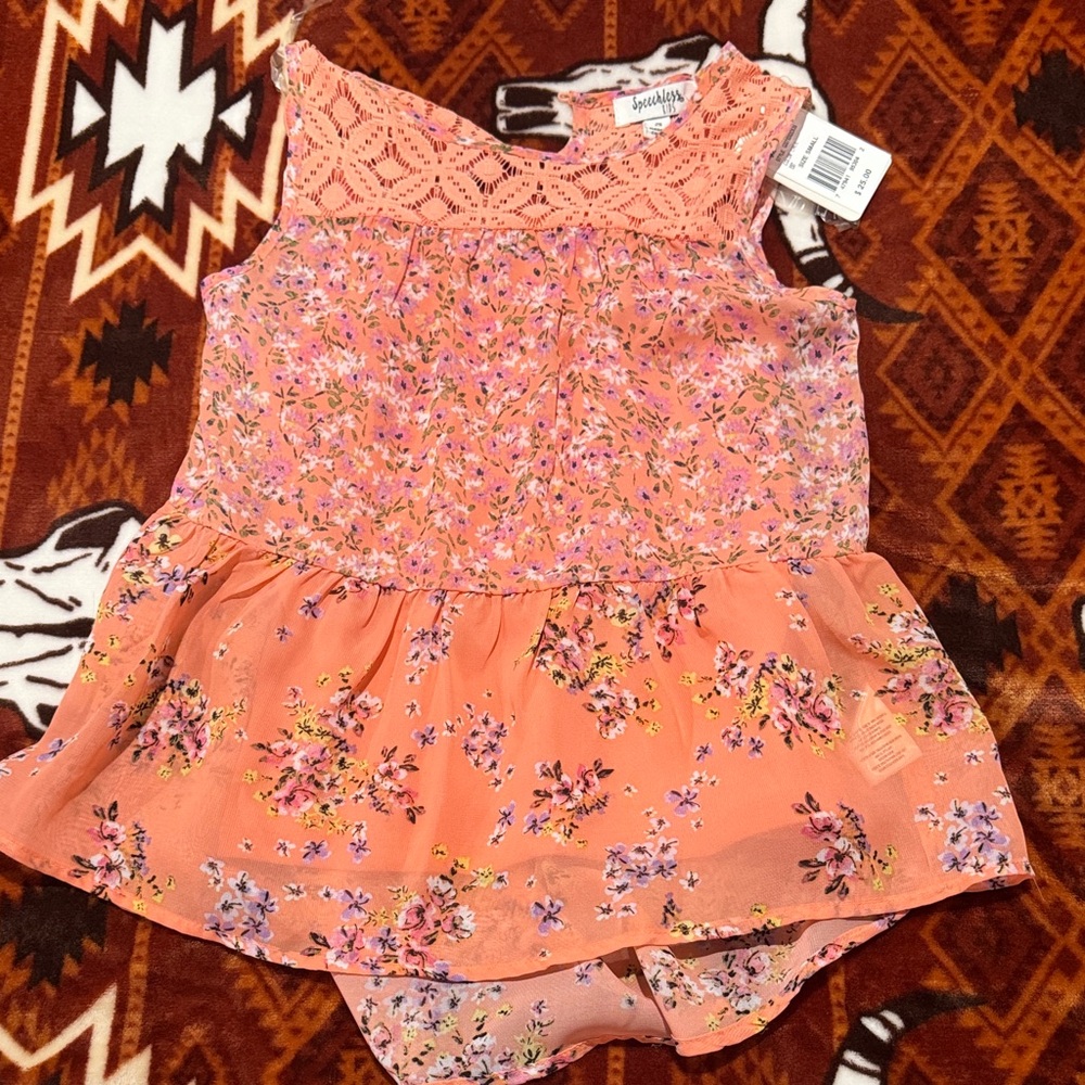 Coral Floral Lace-Top